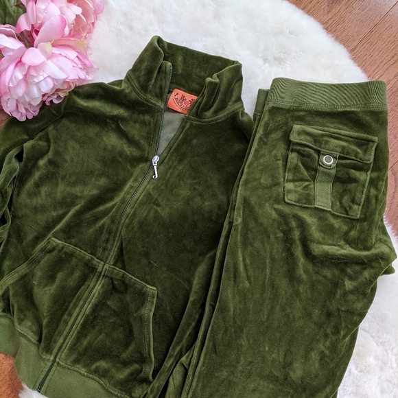 Juicy Couture Pants - Juicy couture vintage y2kvelour track suit 2 piece